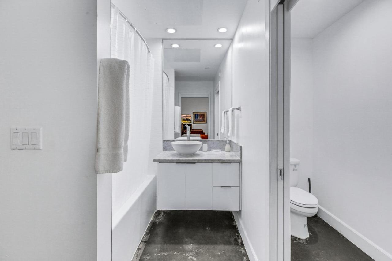 One Lux Hwh Downtown Angeles Aparthotel Los Angeles