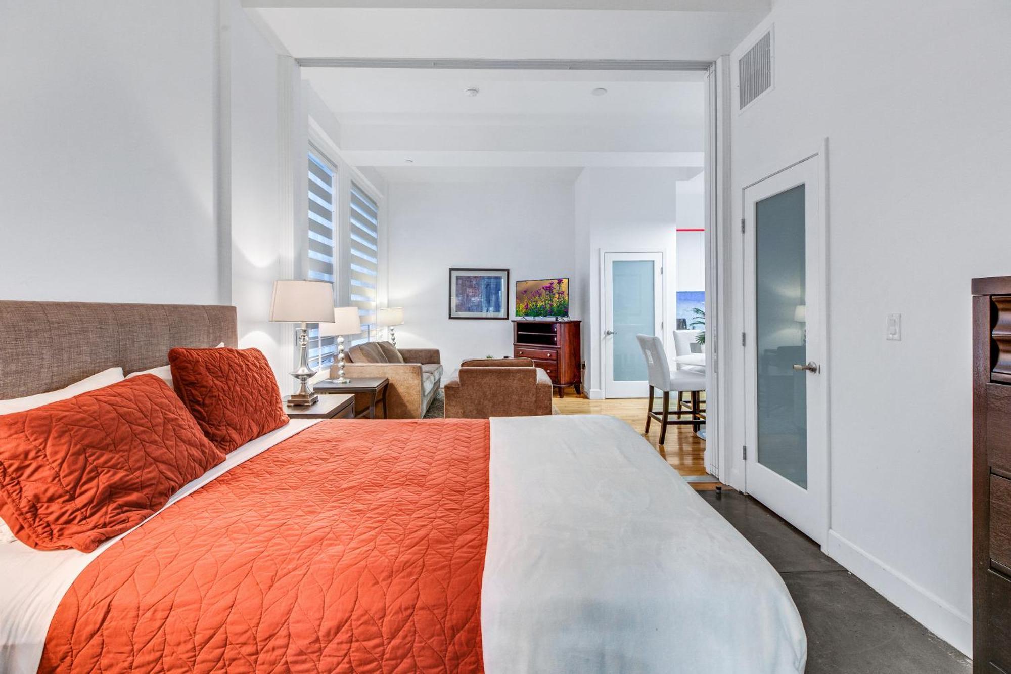 Aparthotel One Lux Hwh Downtown Angeles